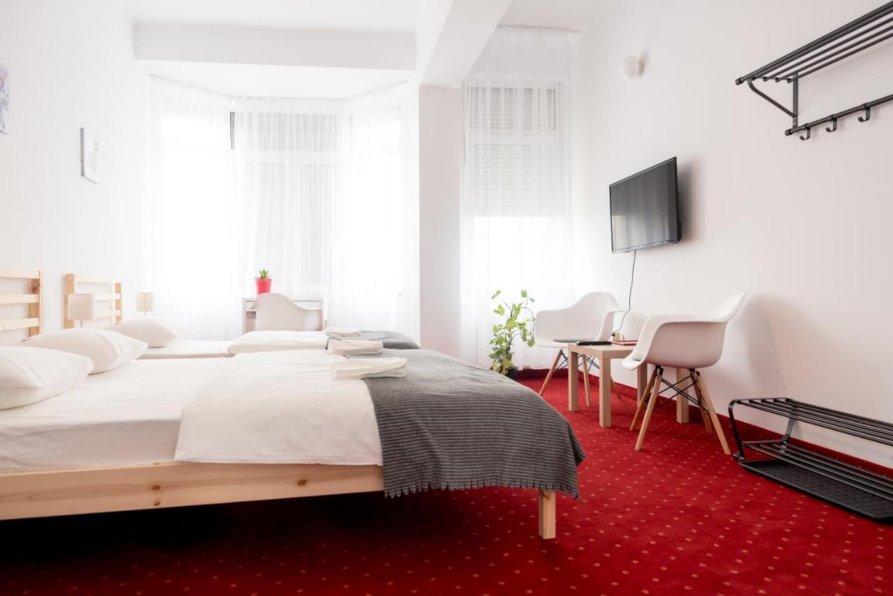 Bao Apartament & Rooms Oradea Exteriör bild