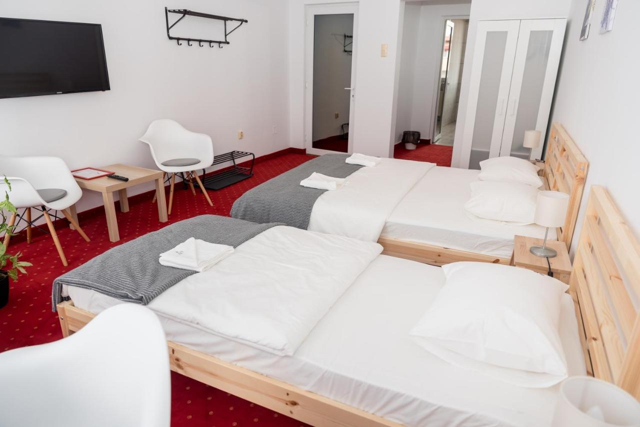 Bao Apartament & Rooms Oradea Exteriör bild