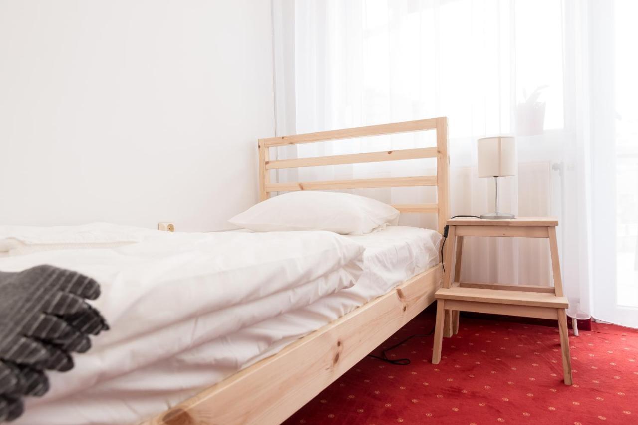 Bao Apartament & Rooms Oradea Exteriör bild