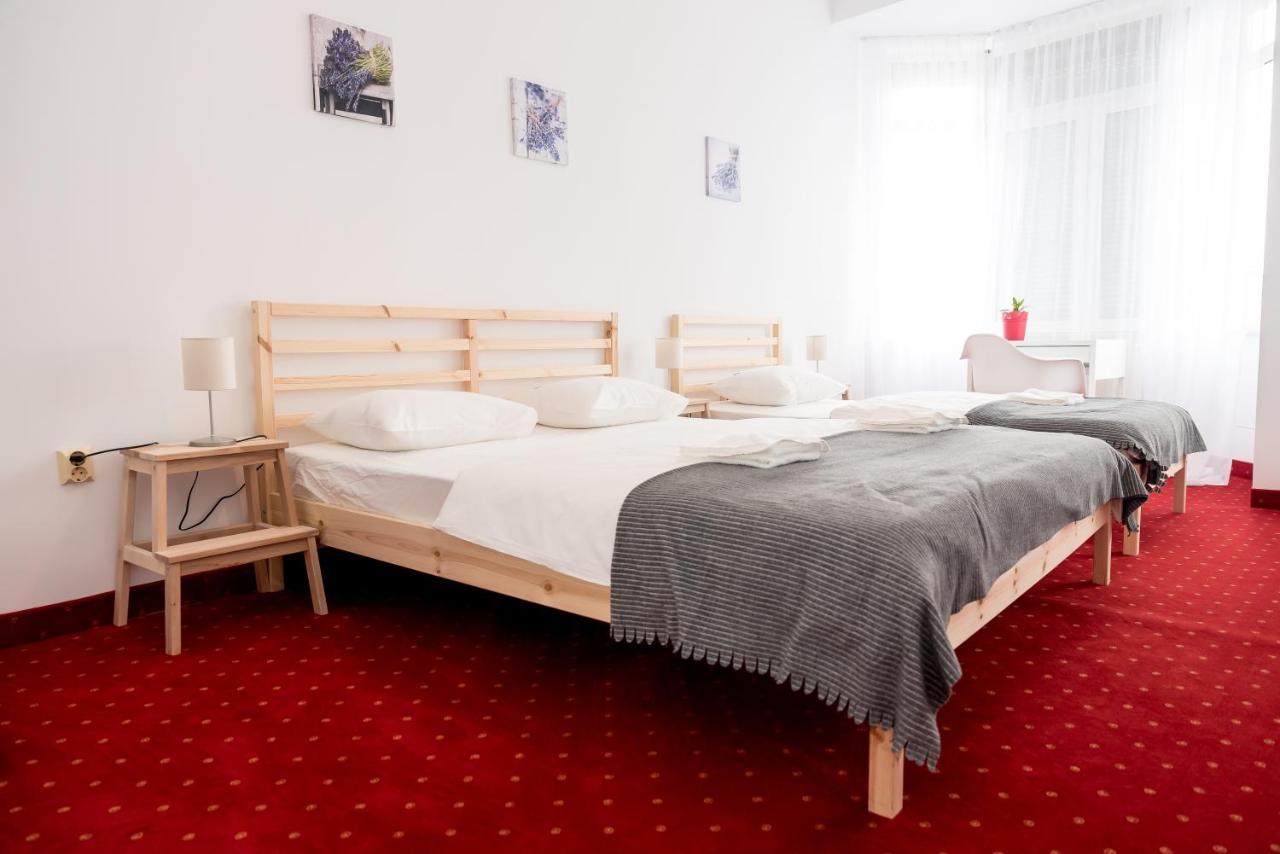 Bao Apartament & Rooms Oradea Exteriör bild