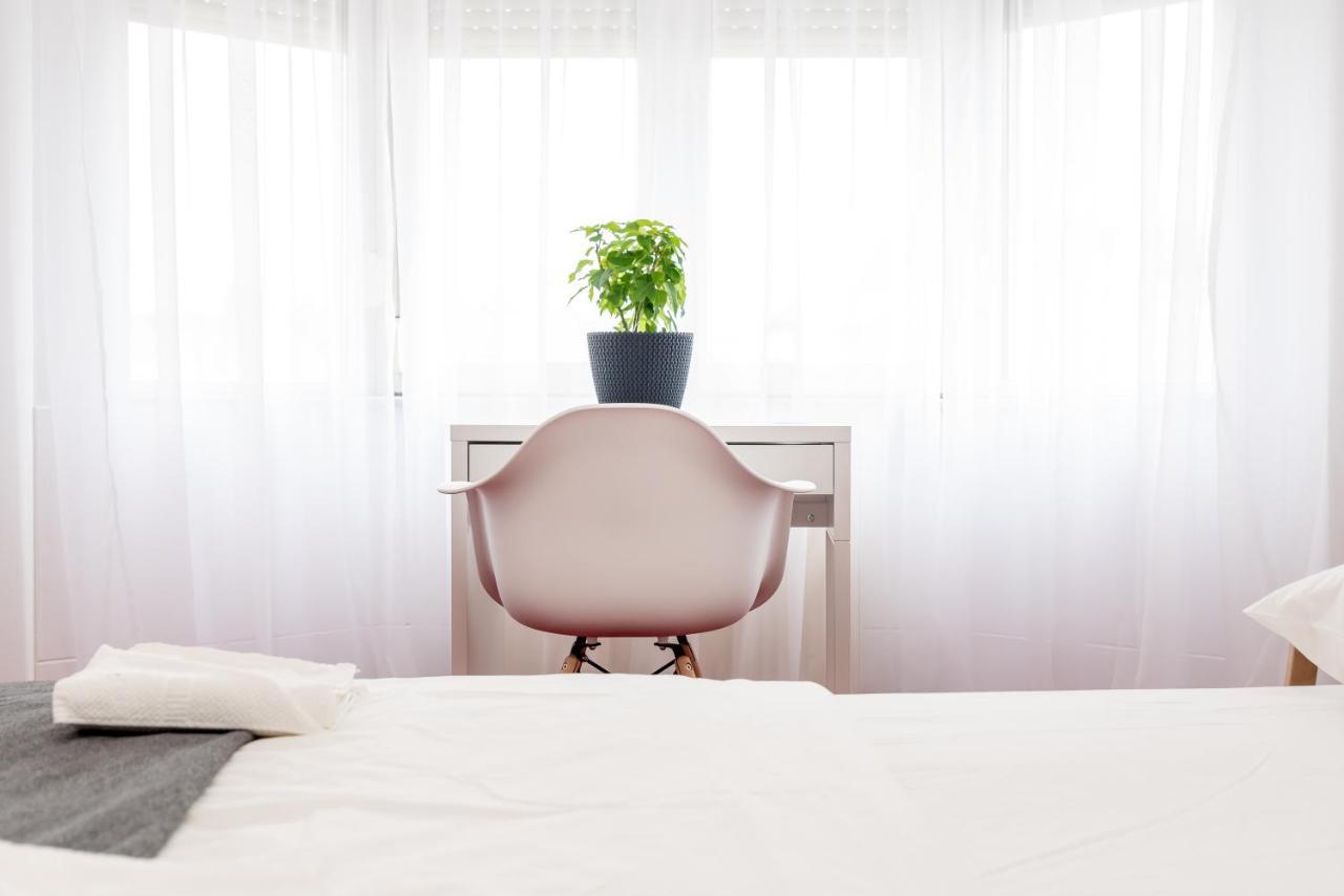 Bao Apartament & Rooms Oradea Exteriör bild